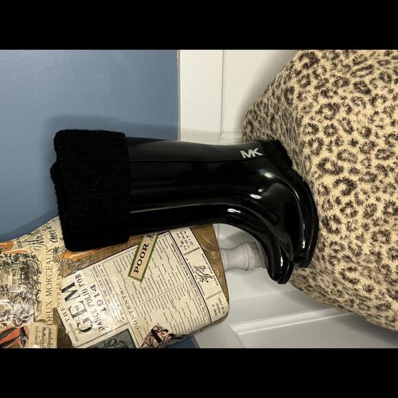 MK Women's Black Rain Boots with Knit Cuff Size 8 - Picture 2 of 4